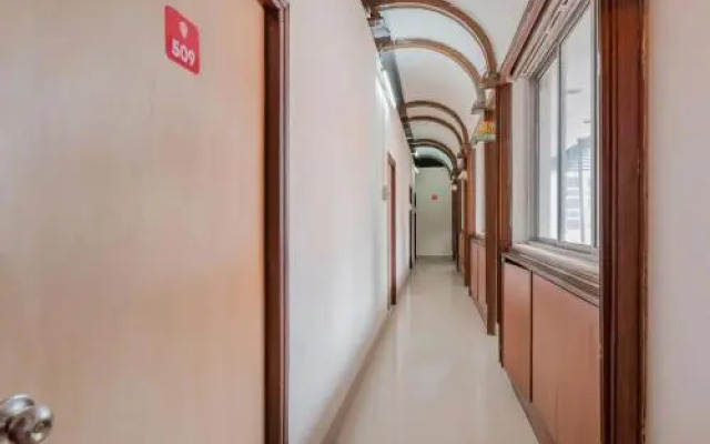 Blue Moon Guest House & Banquet