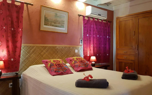 Linareva Moorea Beach Resort