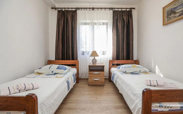 Awesome Apartment in Sibenik With 3 Bedrooms