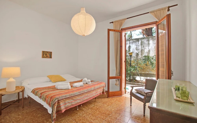 Villa Carolina spacious with garden