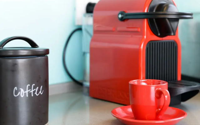 Best Location 3 BR 50m Beach Parking