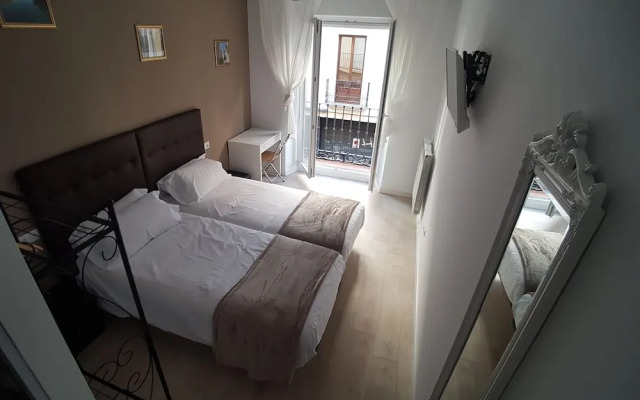 Hostal Puente de Hierro