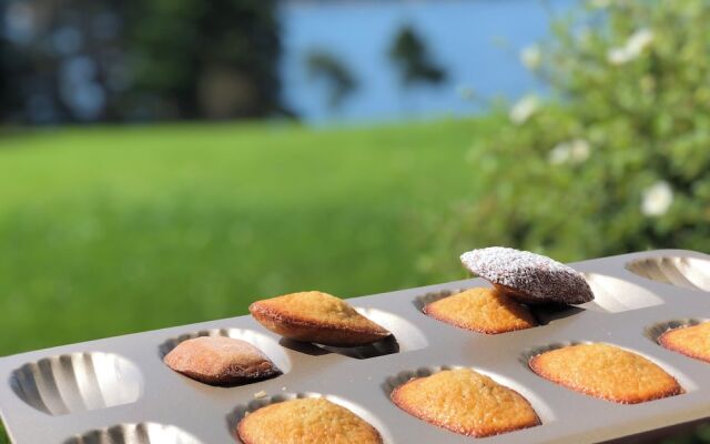 The Bread & Cheese Country Inn