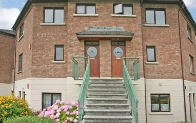 private-ensuite-room Limerick city stay