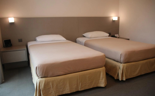 Classique Hotel (SG Clean Certified)