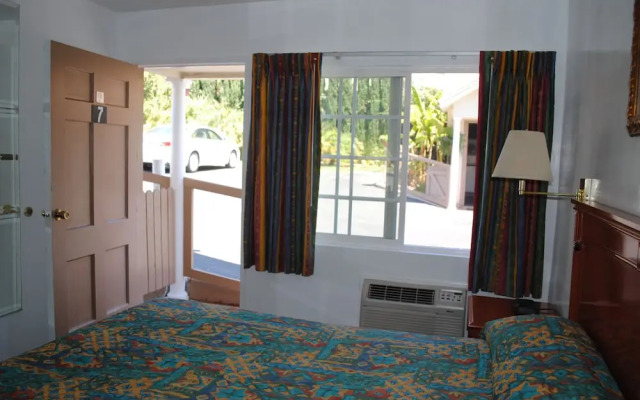 Rose Bowl Motel