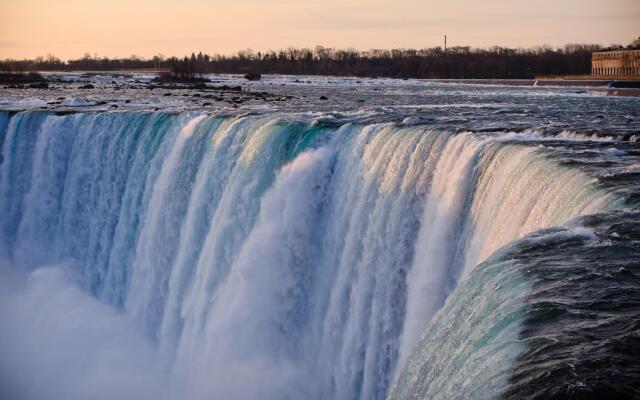 Niagara Falls Marriott on the Falls