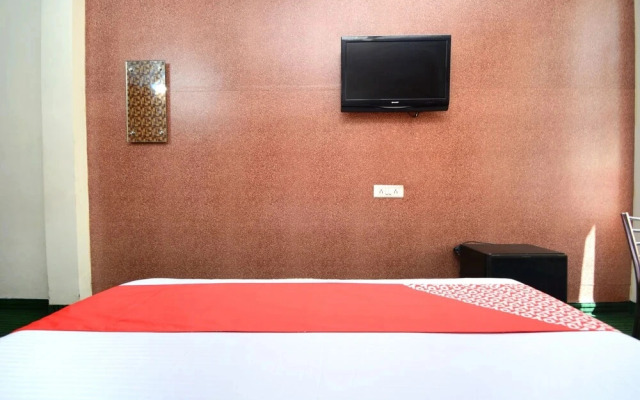 Urban Guest House By OYO Rooms