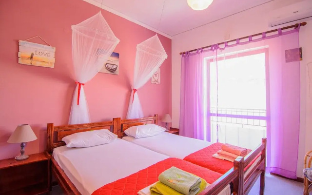 Savas Rooms