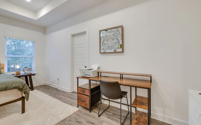 Newly Built Bella Vista Home Near Lakes