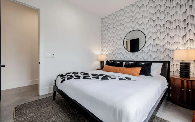 The Carlisle Experience 4 Showers Heated Pool