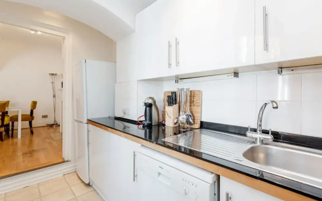 Earls Court Road Apartments