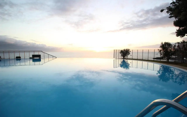 Formosa Infinity Pool Apartment