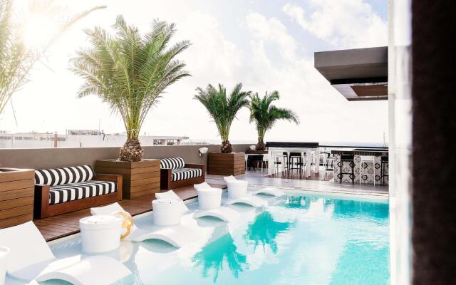 MARQUEE Playa Hotel