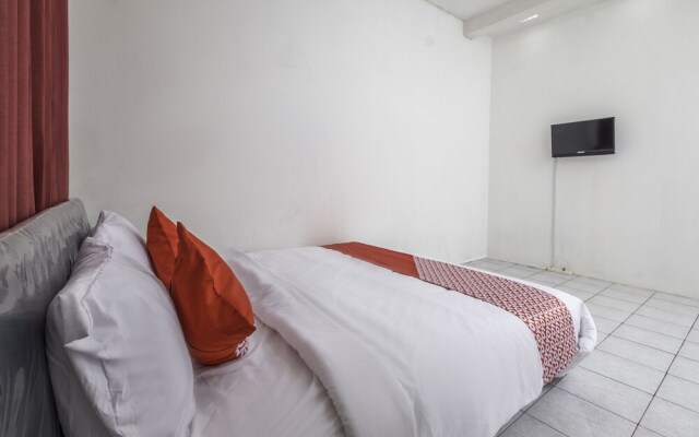 OYO 2381 Nabila Residence Syariah