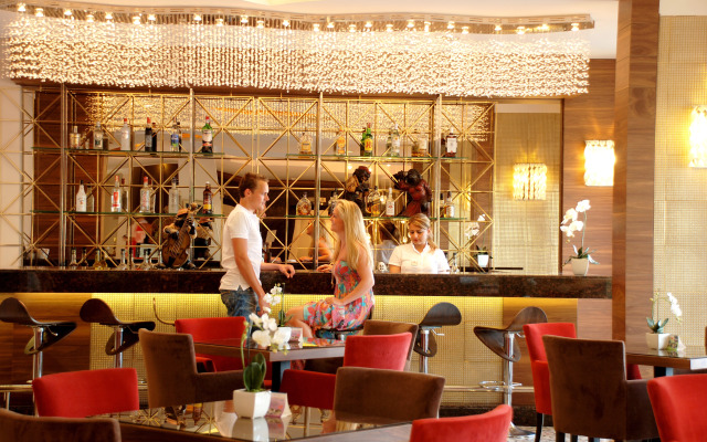 Grand Okan Hotel