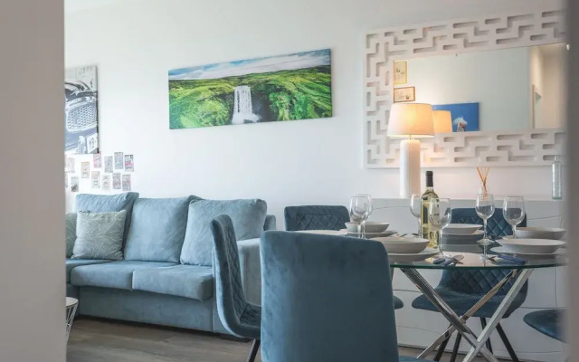 Aqui H Casa by Atlantic Holiday