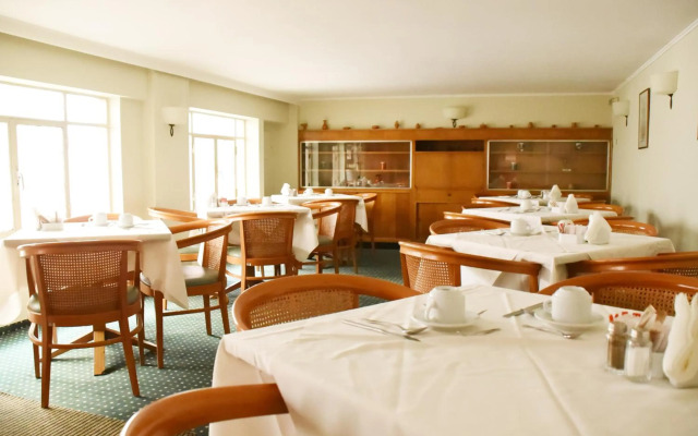 Adrian Hotel