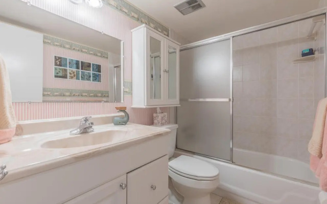 Sea Coast Gardens III 207