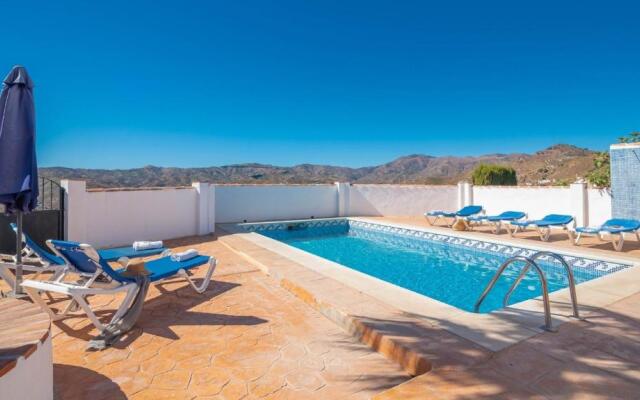 Casa Balcon de la Axarquia Almachar by Ruralidays