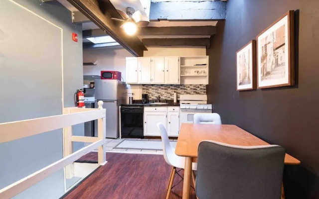 1918 Duplex with Character City Center