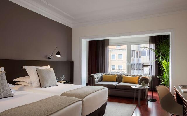 Alexandra Barcelona Hotel, Curio Collection by Hilton