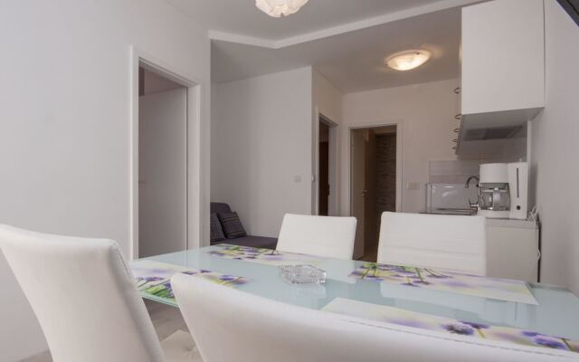 Apartments Vinka Brodarica