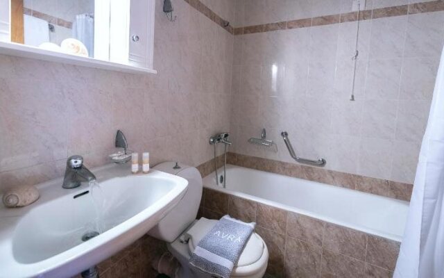 Hotel Avra