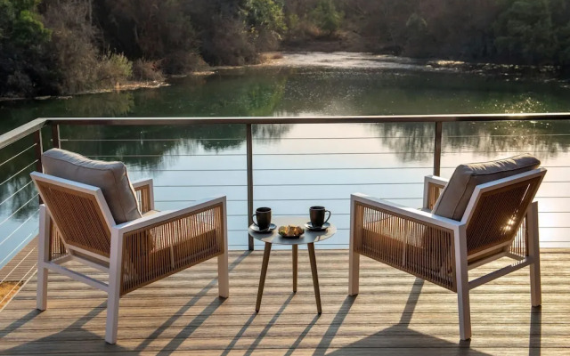 Riverhorse Lodge
