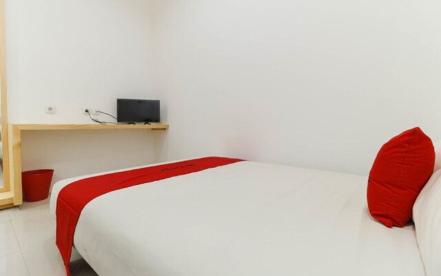 RedDoorz Plus @ Kapuk Business Park