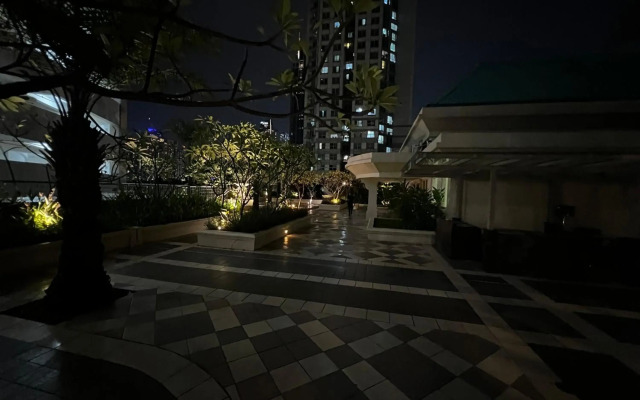 Batavia Hotel and Serviced Apartments
