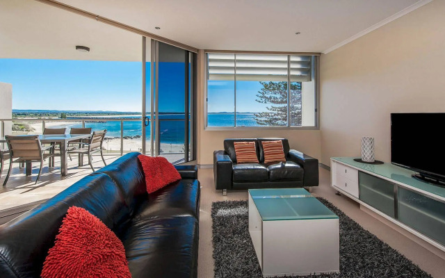 Sandcastle Apartments