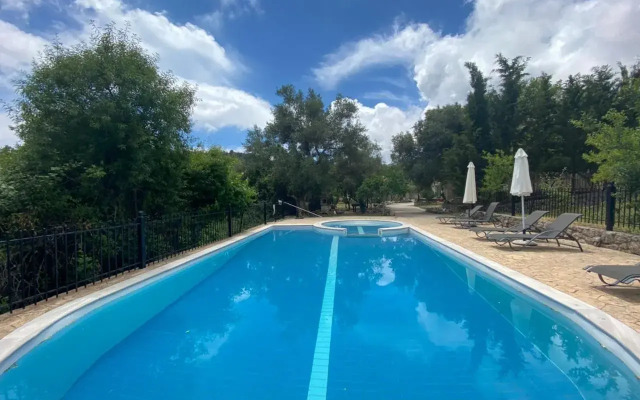 Apanema Lefkada