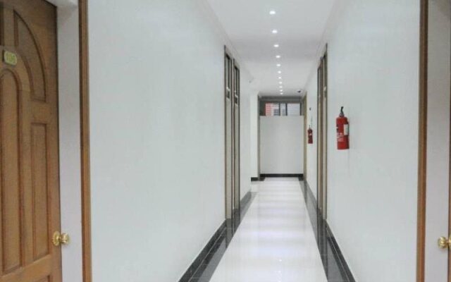 Golden-Kinnara-Hotel