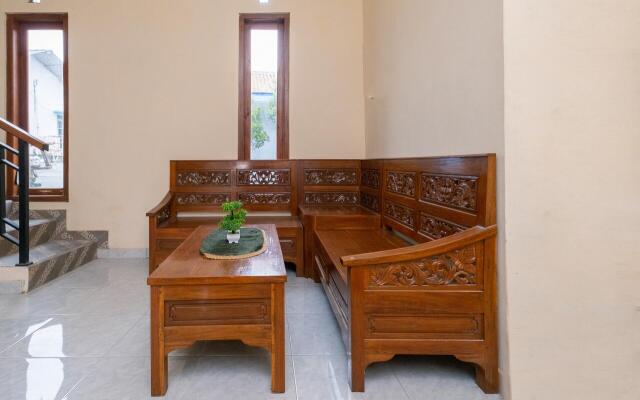 OYO 3076 Lilik Homestay Syariah