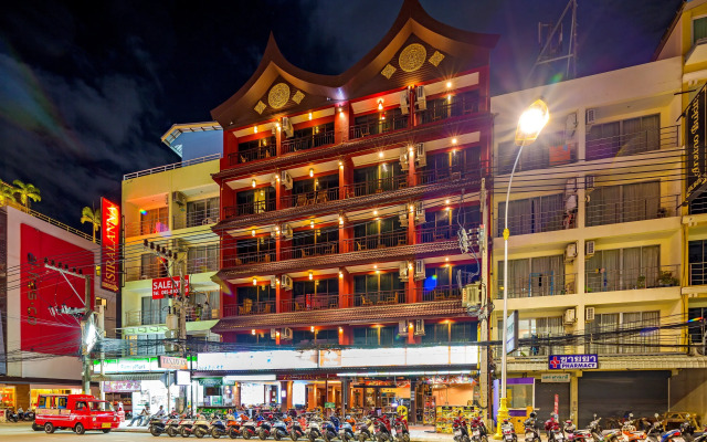 Tanawan Phuket Hotel