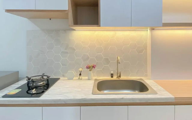 Good Deal And Strategic Studio At Patraland Urbano Apartment