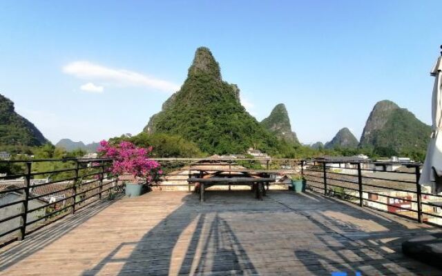 Zuo Jing Guan Tian Panorama Inn