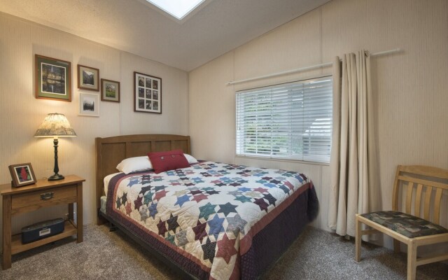 42r Rosenberg'S Creekside Cabin