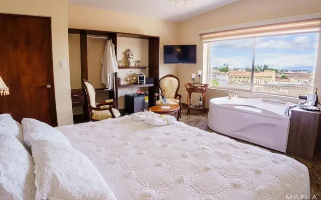 Casa Loma Hotel Boutique