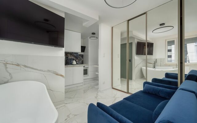 Unique Studio in Wrocław by Renters