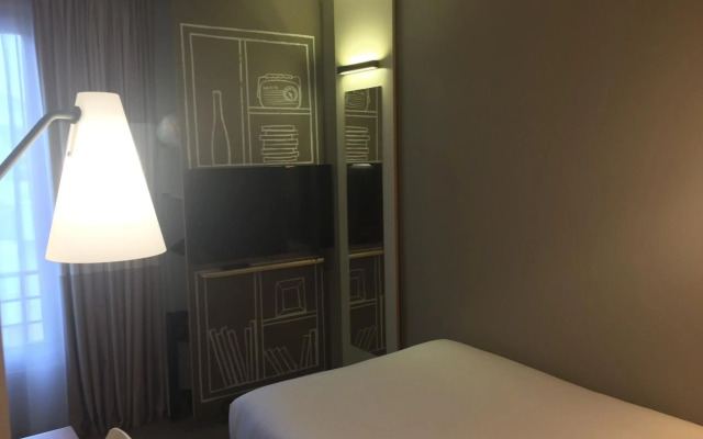 ibis Clichy Centre Mairie