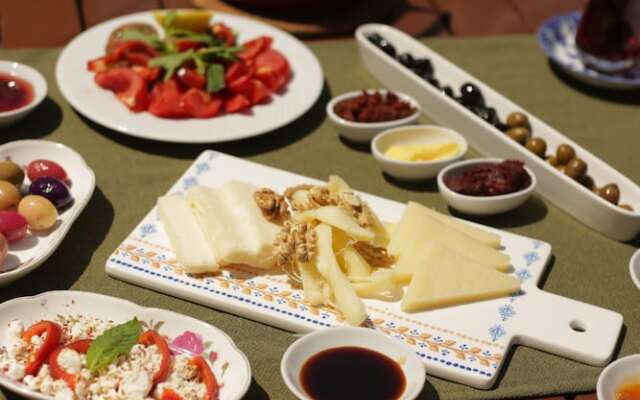 Zevkliler Alaçatı