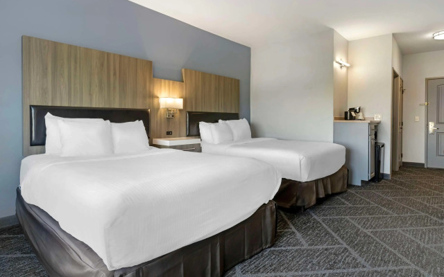 Best Western Plus Appleton Airport/Mall Hotel