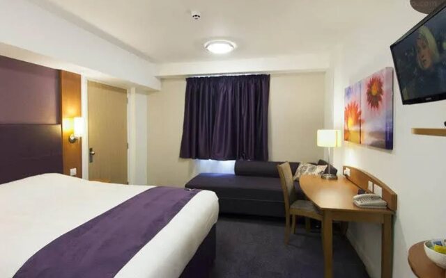 Premier Inn Gravesend (A2/Singlewell)