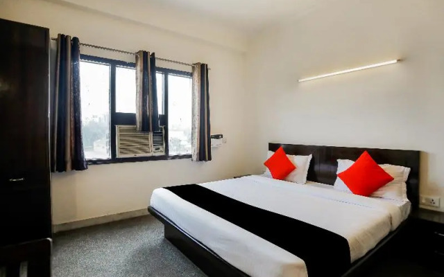 Capital O 25053 Hotel Devi Palace