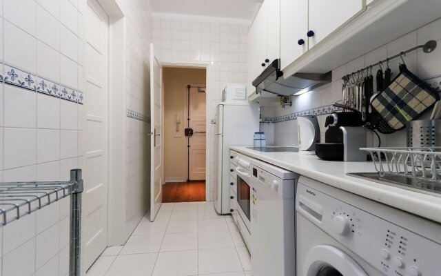 Avenida Liberdade Elegant by Homing