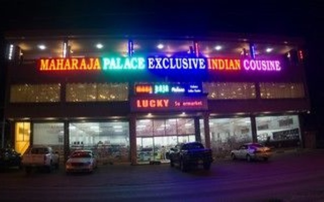 Hotel Maharaja Palace