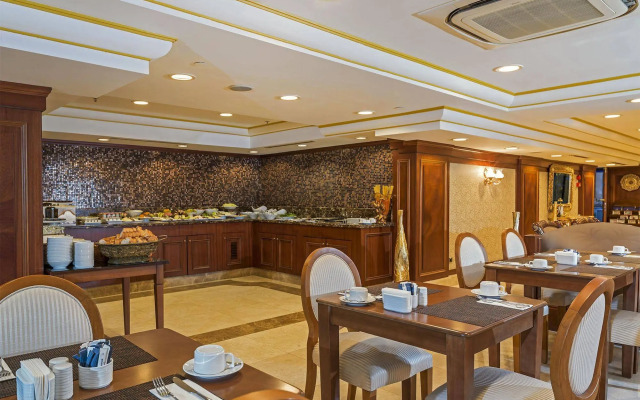 Отель Taksim Stera