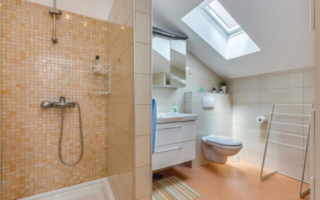 Amazing Home in Dramalj With Wifi and 2 Bedrooms